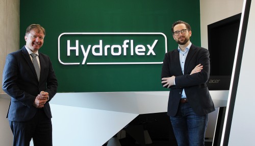 Mayor visits Hydroflex HQ